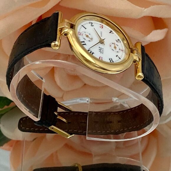 Vintage JAZ Paris Dress Watch with Sub-dials and Fancy Lugs - Picture 5 of 15
